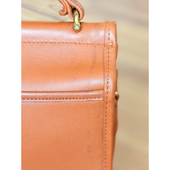 Vintage Coach Leather Mini Willis Winnie No.B7C-9023 British Tan Dowel Top - Picture 7 of 12